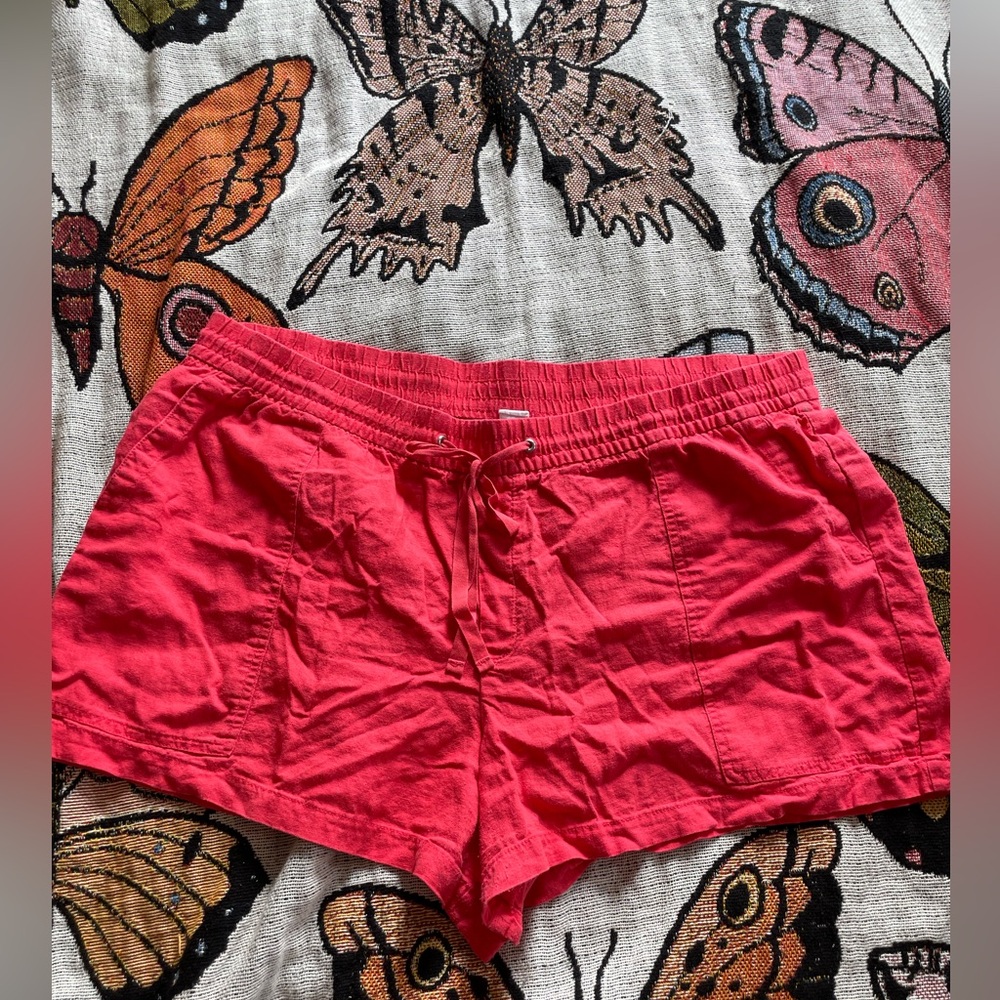 Gap shorts